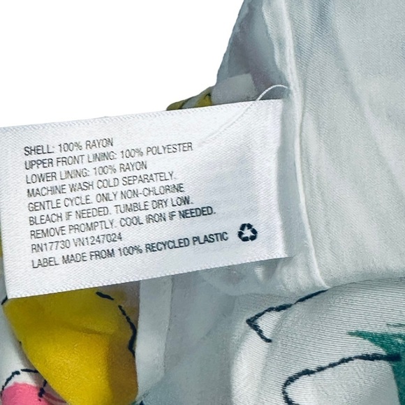 RIXO White Floral Mock Neck Maxi Dress Size 24 plus women’s - Picture 6 of 13